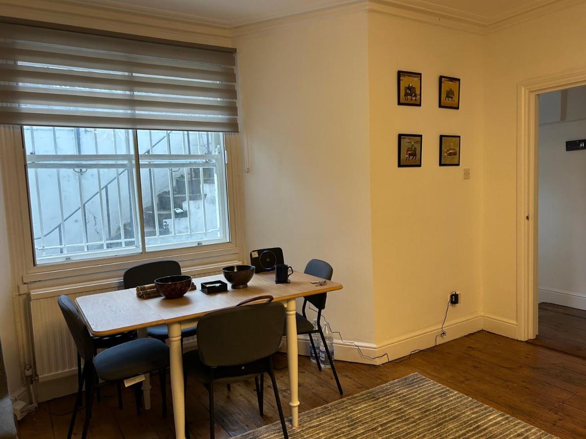 West Kensington Apartment London Exterior photo